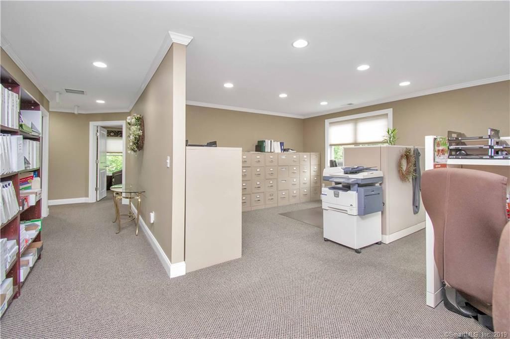 Suite 604 : 85 Felt Rd, South Windsor, CT, 06074